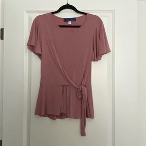 Mauve flowy sleeve peplum top